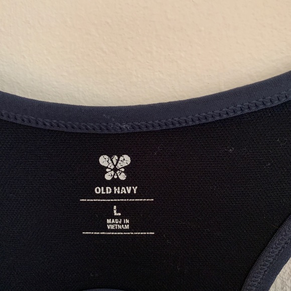 Old navy sports bra - Picture 2 of 4